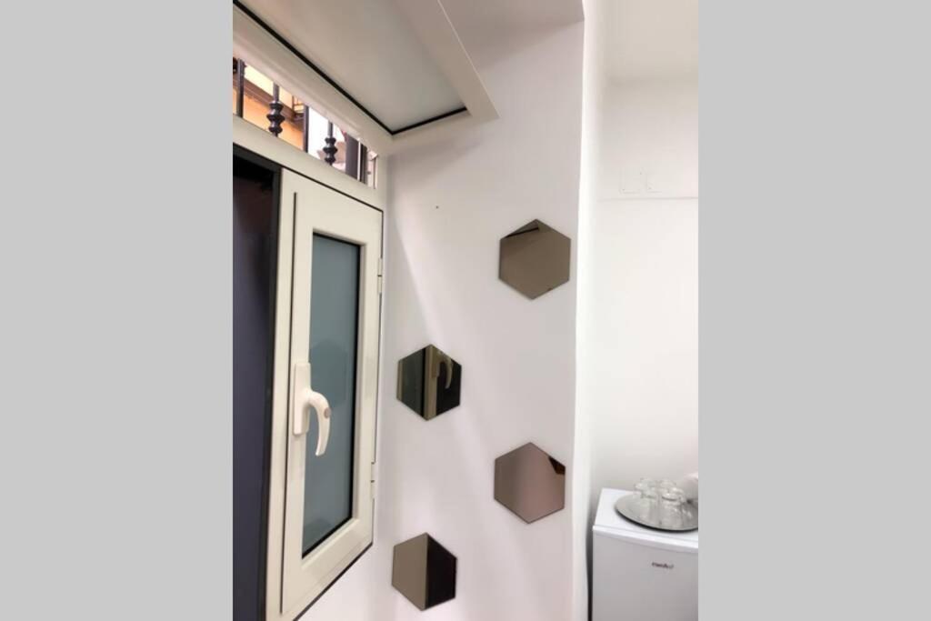 Mini-House Museo Daire Napoli Dış mekan fotoğraf